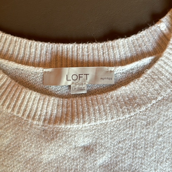 LOFT Snowflake White and Silver Sweater Size LP - Picture 3 of 6